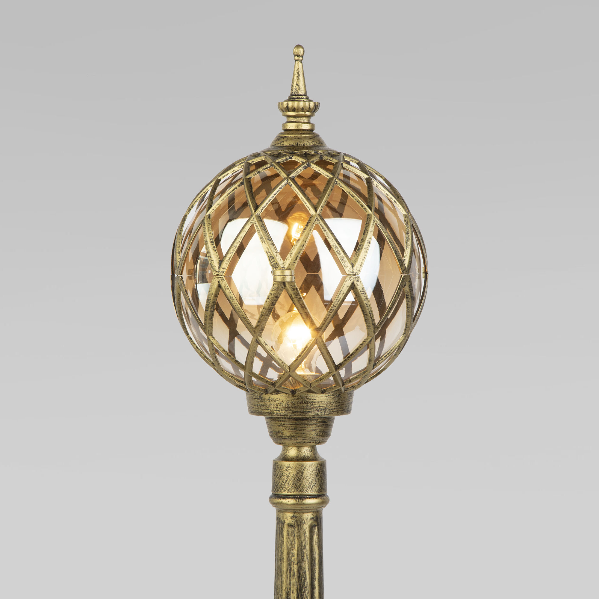 Уличный светильник Elektrostandard Sirius F черное золото